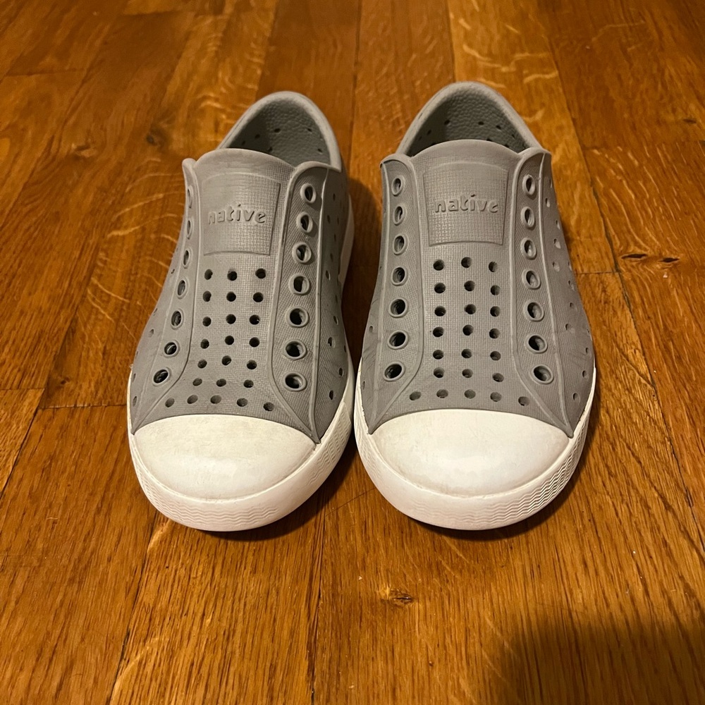 Grey Natives size Toddler 10